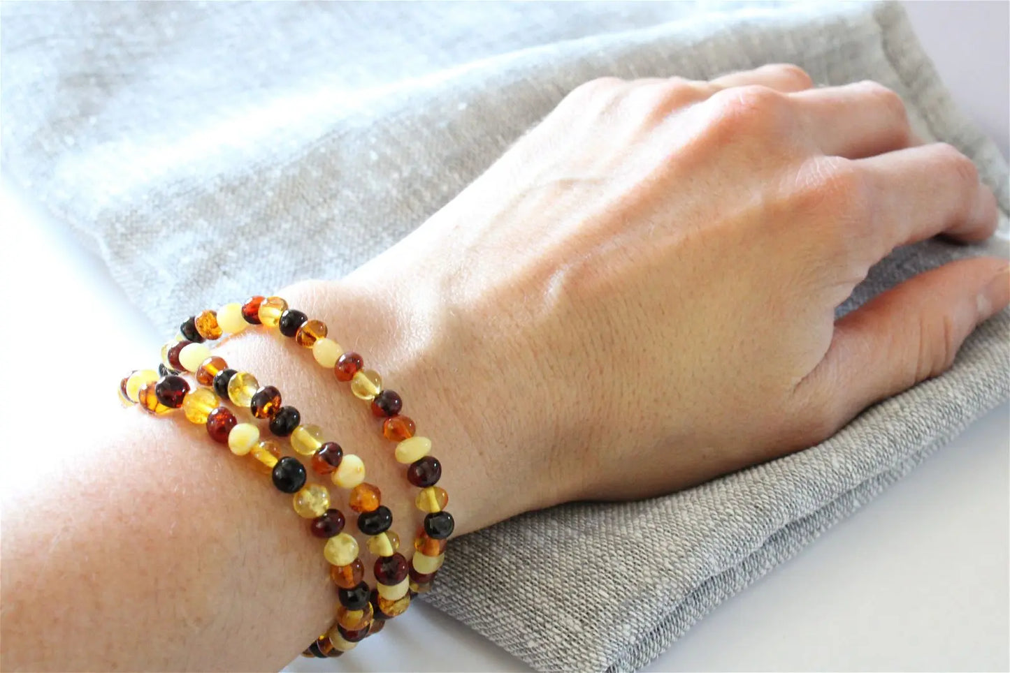 1 Bracelet ambre multicolore Lituanie - Aurore Lune