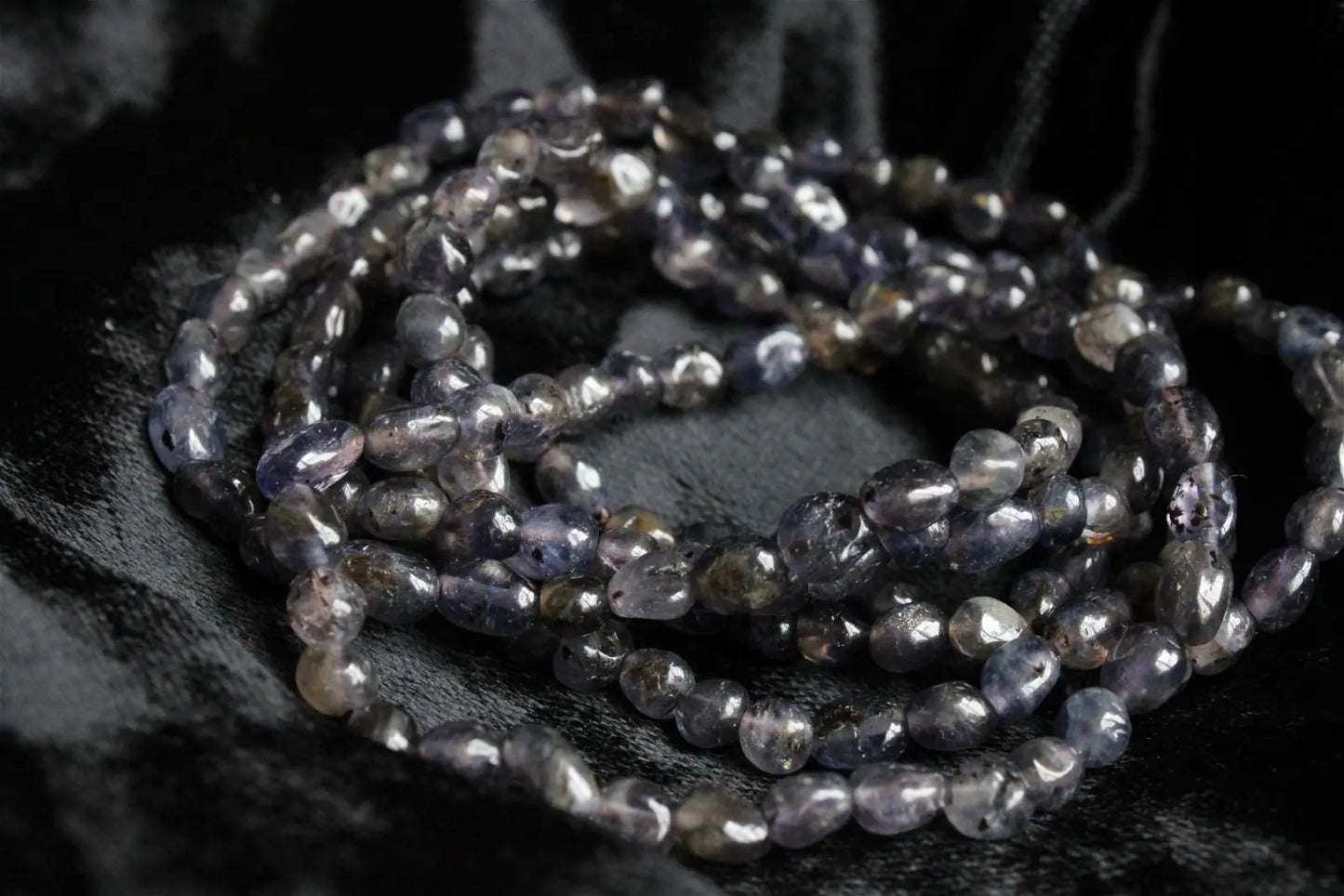 1 Bracelet en cordiérite iolite poignet moyen - Aurore Lune