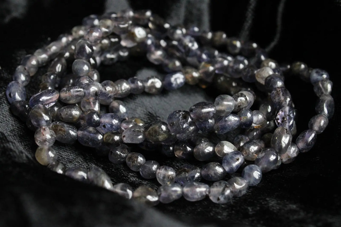 1 Bracelet en cordiérite iolite poignet moyen - Aurore Lune
