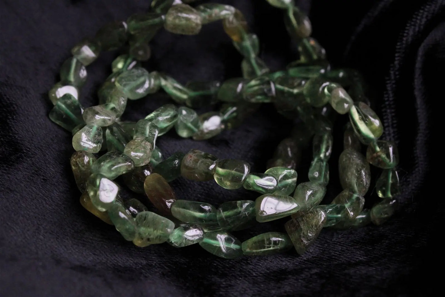 1 Bracelet en peridot poignet fin ou moyen - Aurore Lune
