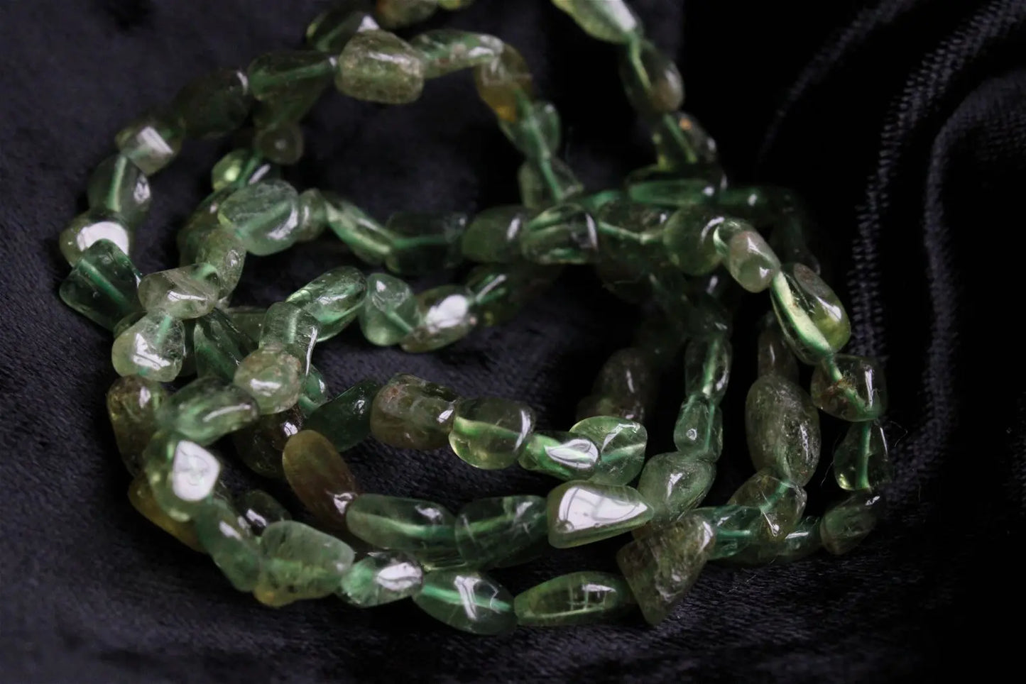 1 Bracelet en peridot poignet fin ou moyen - Aurore Lune
