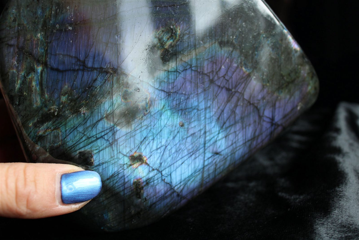 1 Labradorite à poser REFLETS RARES - Aurore Lune