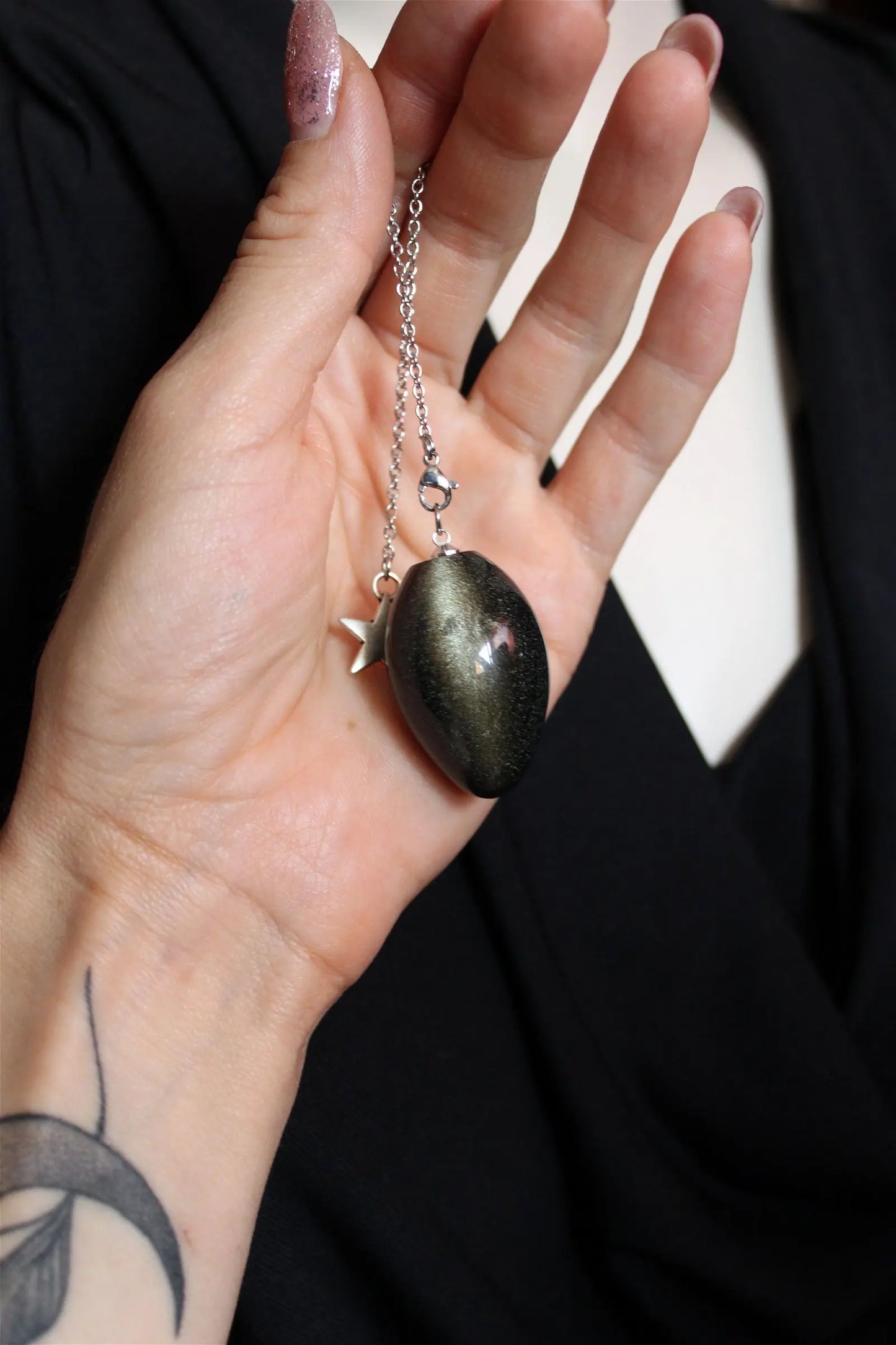 1 Pendule en obsidienne dorée gravé d'un Arbre de Vie - Aurore Lune
