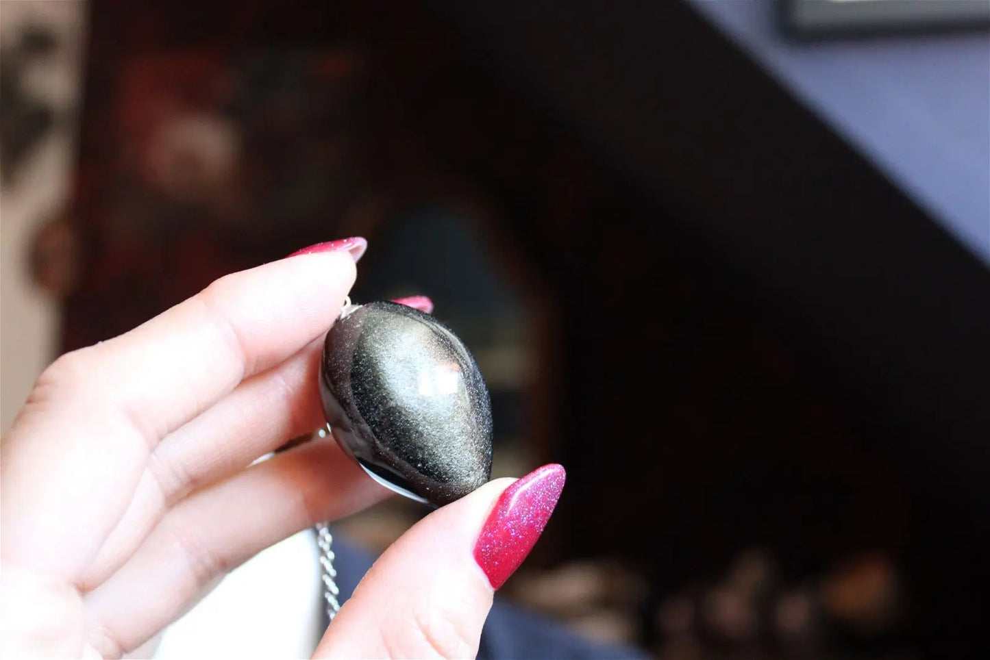 1 Pendule en obsidienne dorée gravé d'une Fleur de Vie - Aurore Lune
