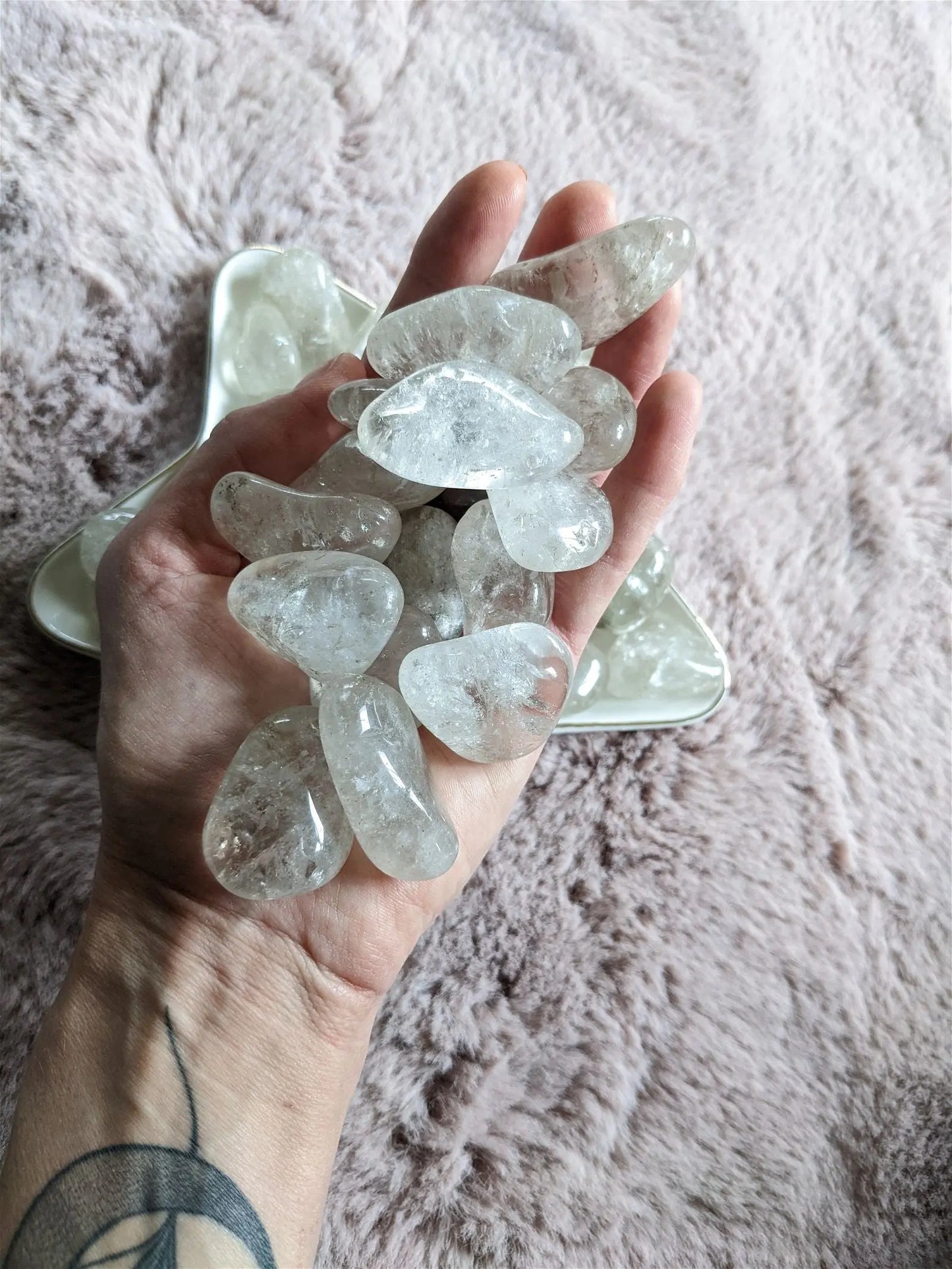 1 Pierre roulée en cristal de roche - Aurore Lune