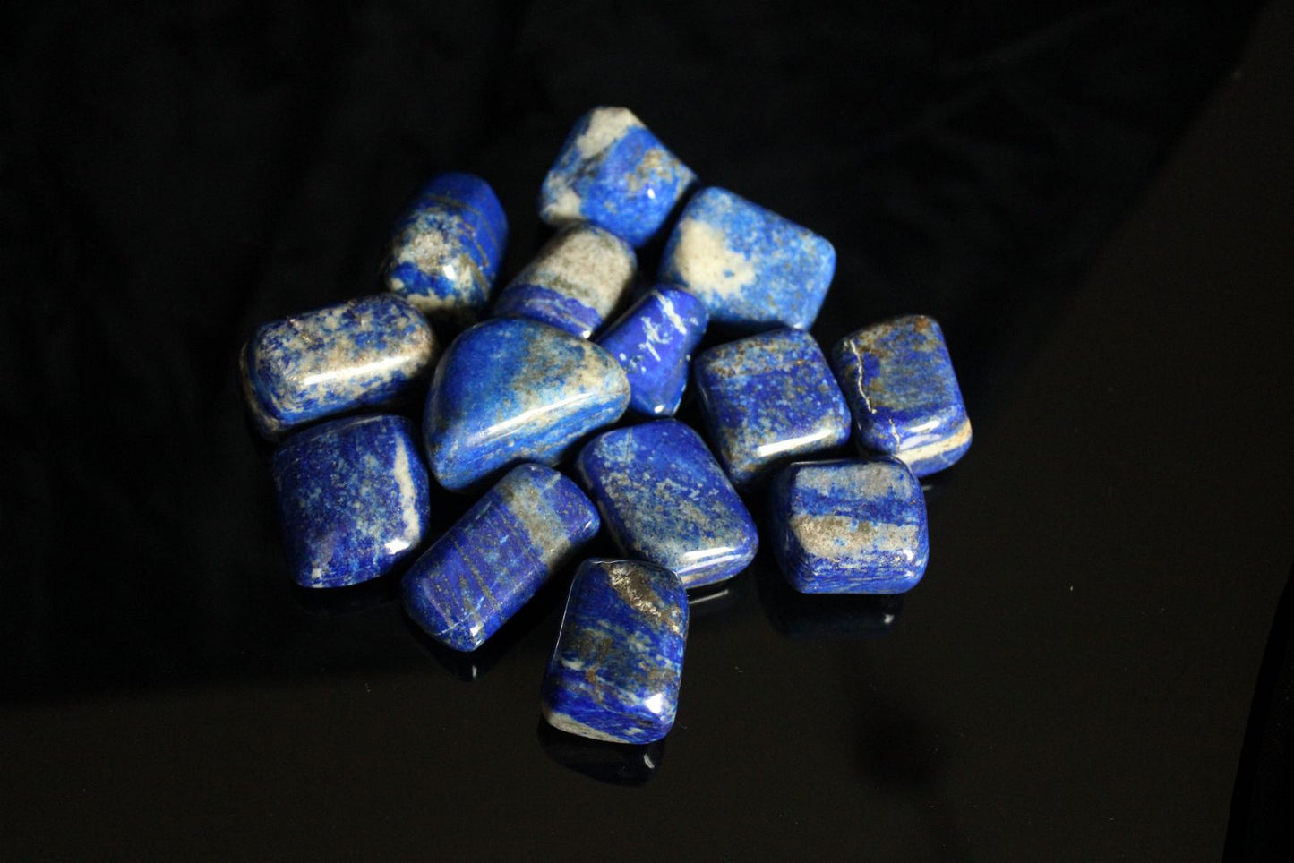 1 Pierre roulée en lapis lazuli - Aurore Lune