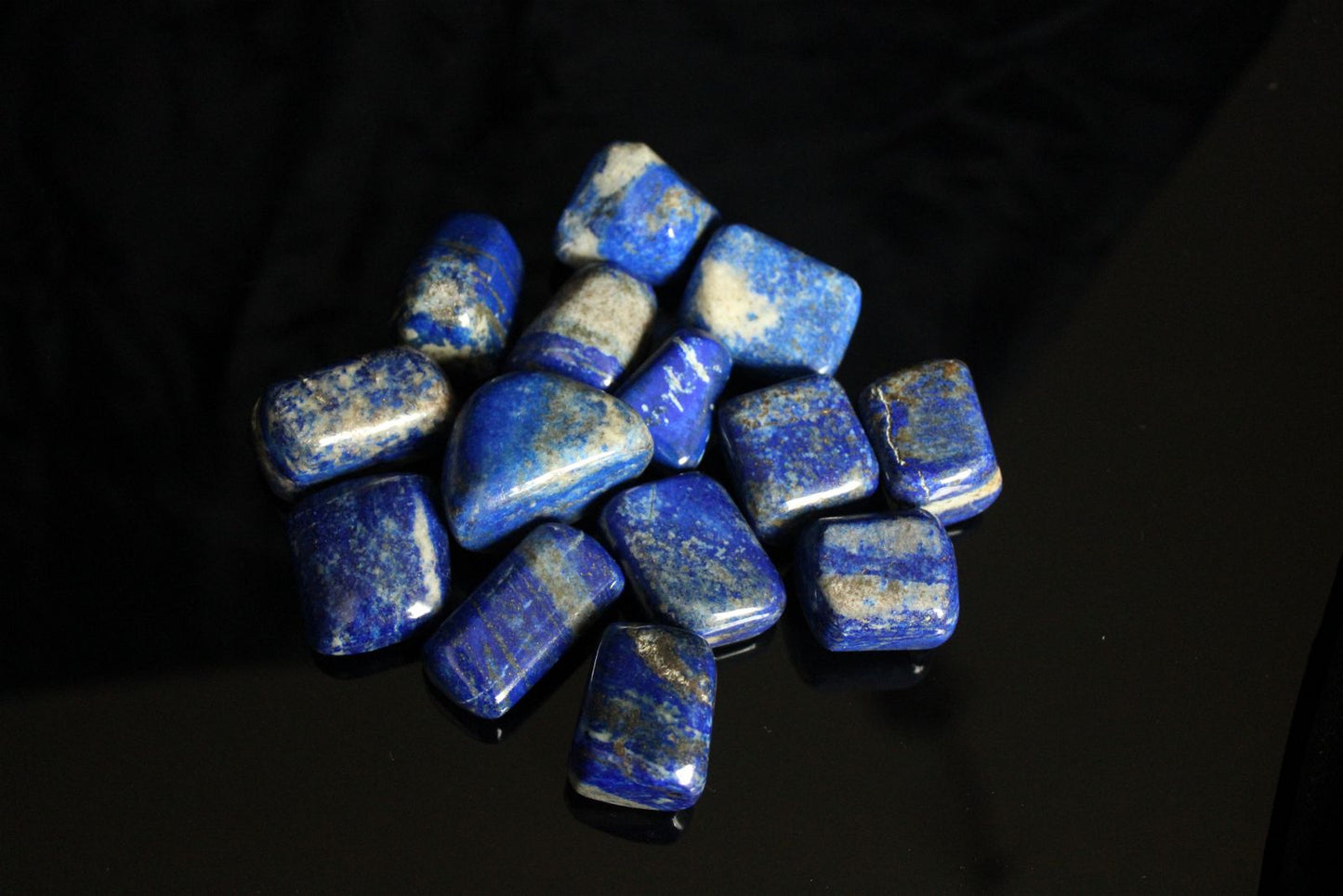 1 Pierre roulée en lapis lazuli - Aurore Lune