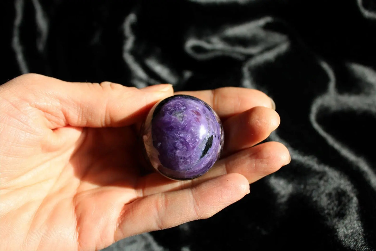 1 Sphère de charoïte russe 3.6 cm - Aurore Lune