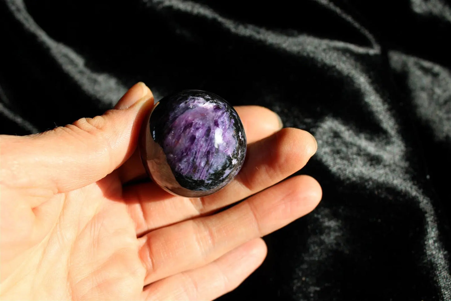 1 Sphère de charoïte russe 3.6 cm - Aurore Lune