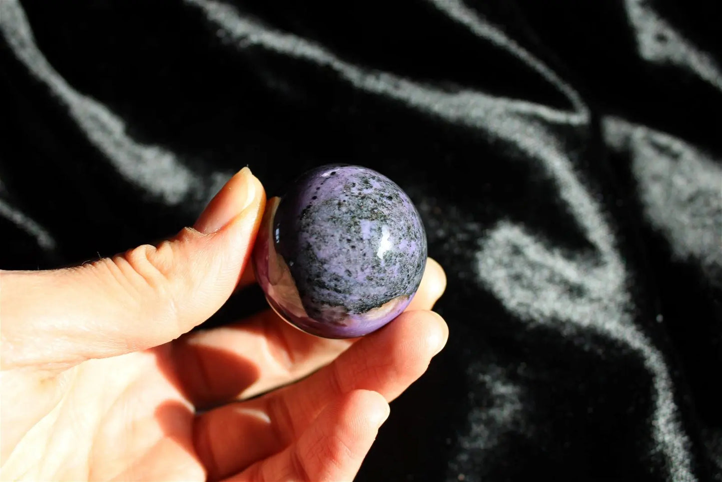 1 Sphère de charoïte russe 3.6 cm - Aurore Lune