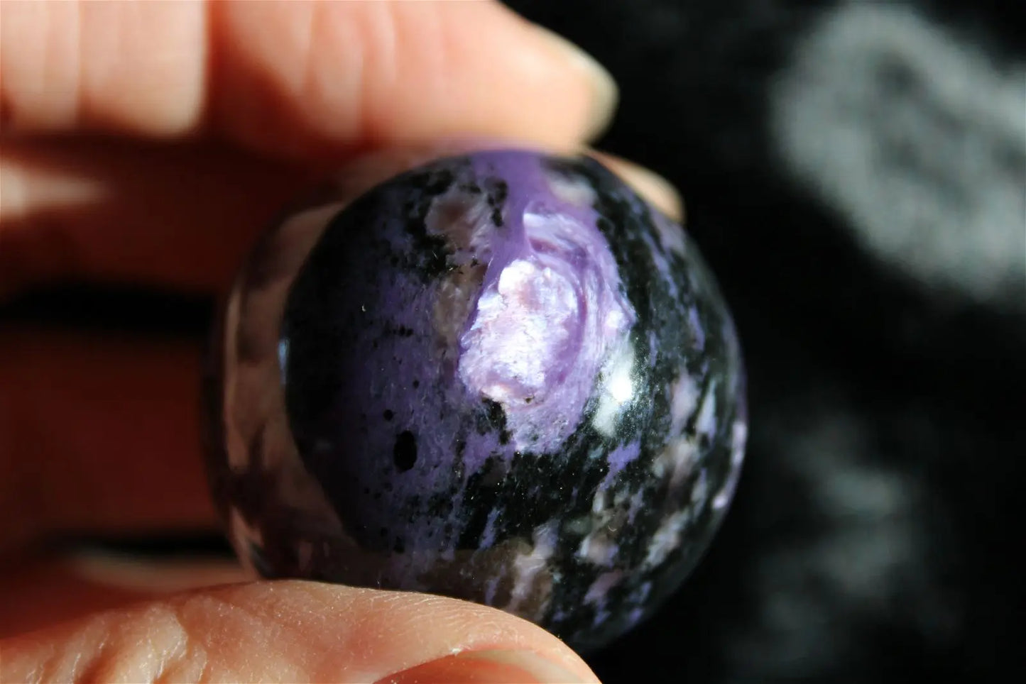 1 Sphère de charoïte russe 3.6 cm - Aurore Lune
