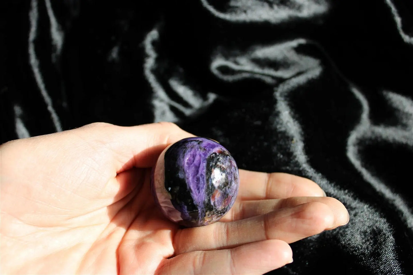 1 Sphère de charoïte russe 4 cm environ - Aurore Lune