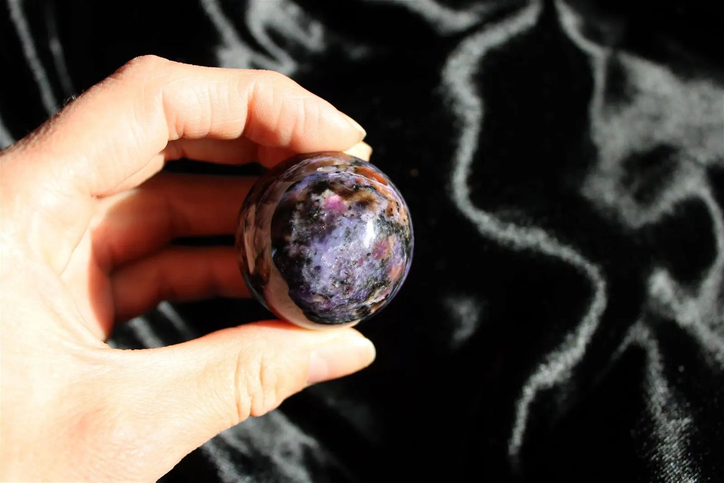 1 Sphère de charoïte russe 4 cm environ - Aurore Lune