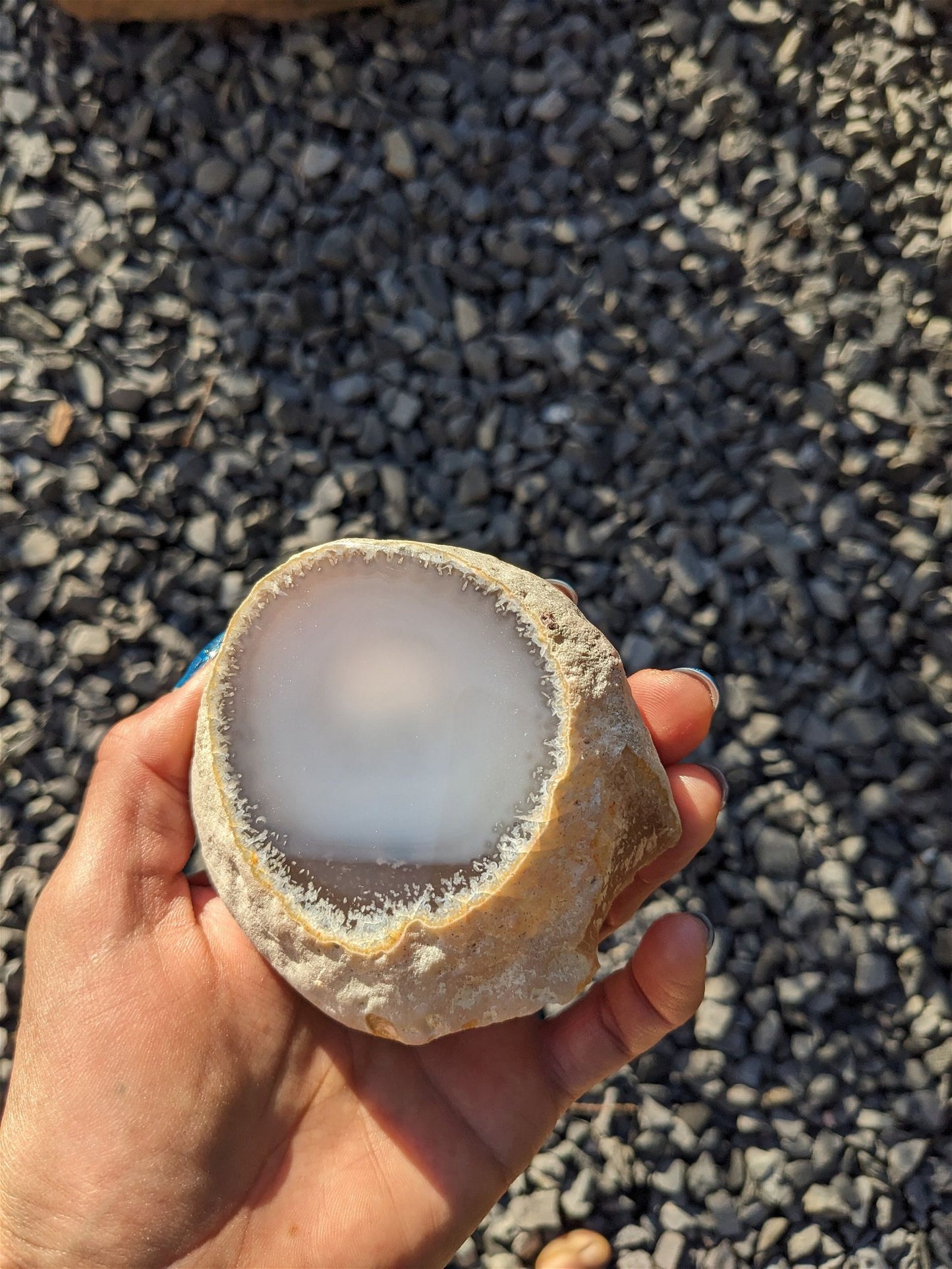1 agate à eau - enhydre du Brésil à poser photo contractuelle - Aurore Lune