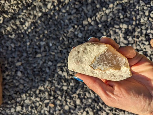1 agate à eau - enhydre du Brésil à poser photo contractuelle - Aurore Lune