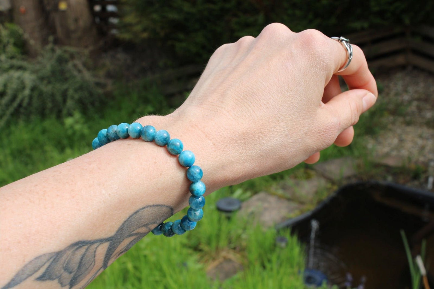 1 bracelet élastique en apatite bleue - Aurore Lune