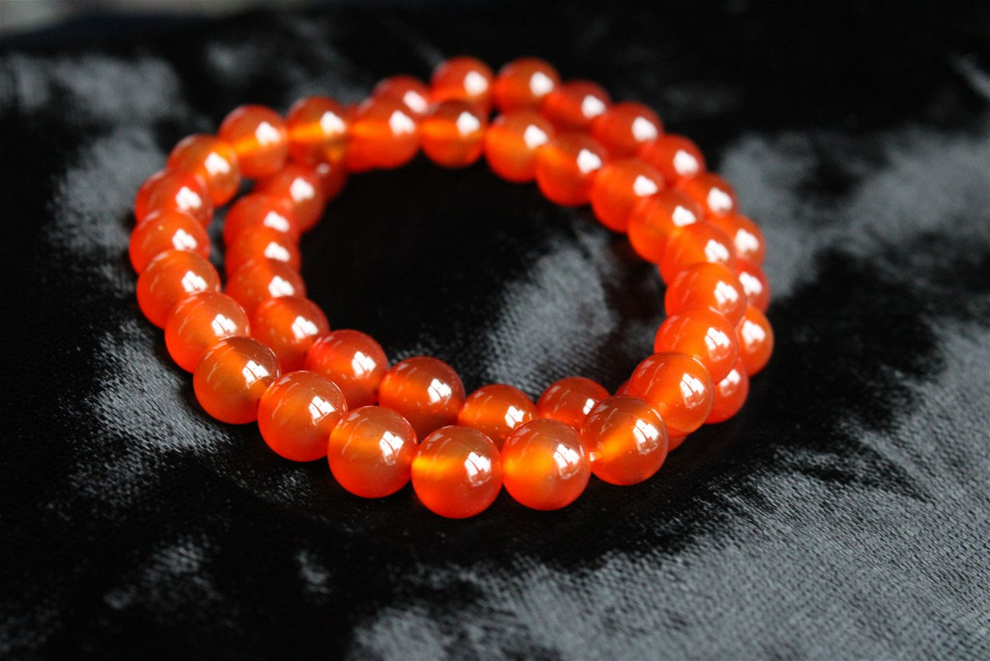 1 bracelet élastiqué en cornaline - Aurore Lune