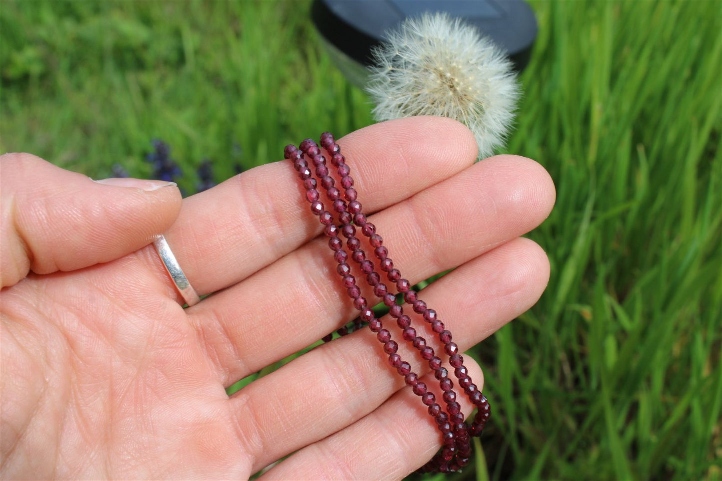 1 bracelet élastiqué en grenat à facettes - Aurore Lune
