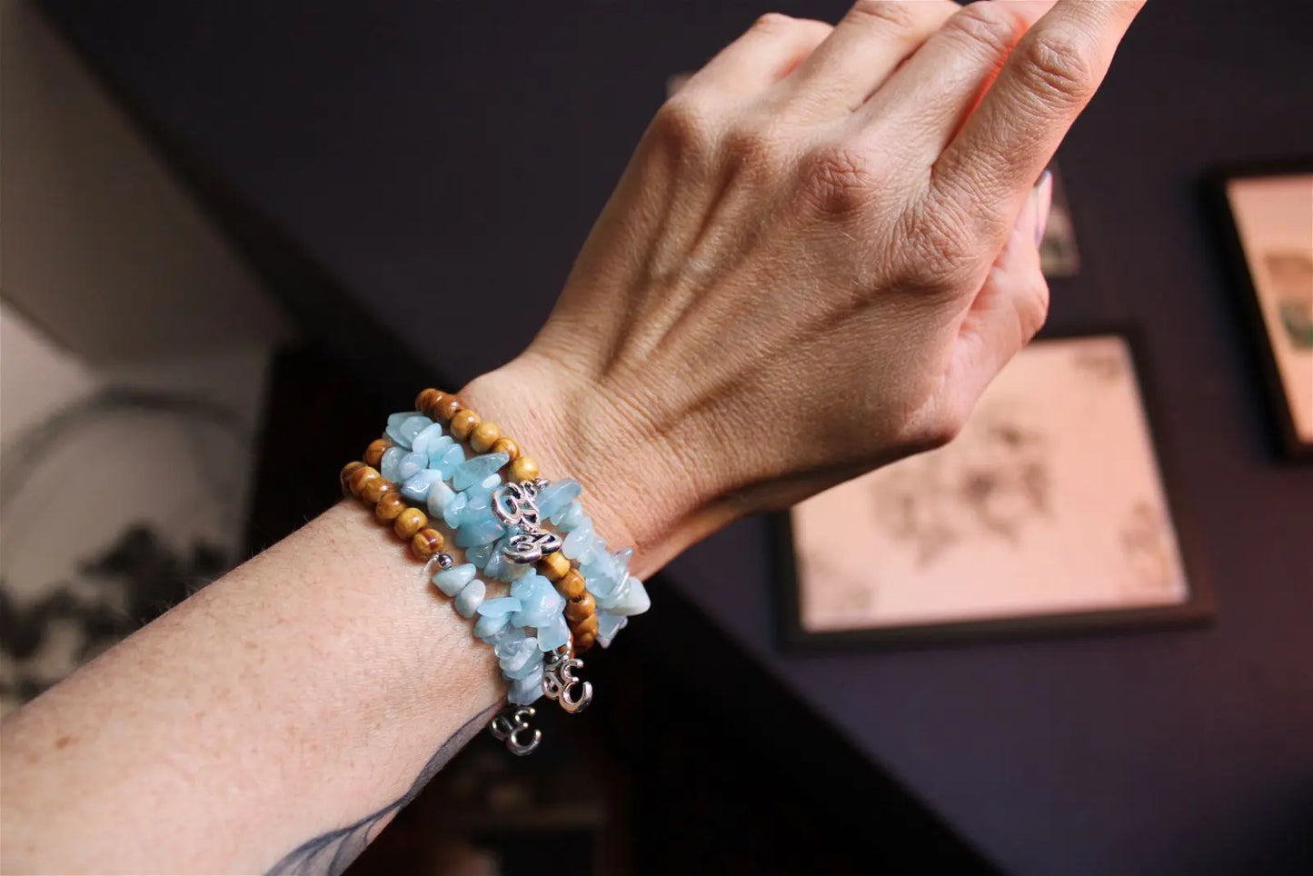 1 bracelet en aigue marine et Ohm poignet fin - Aurore Lune