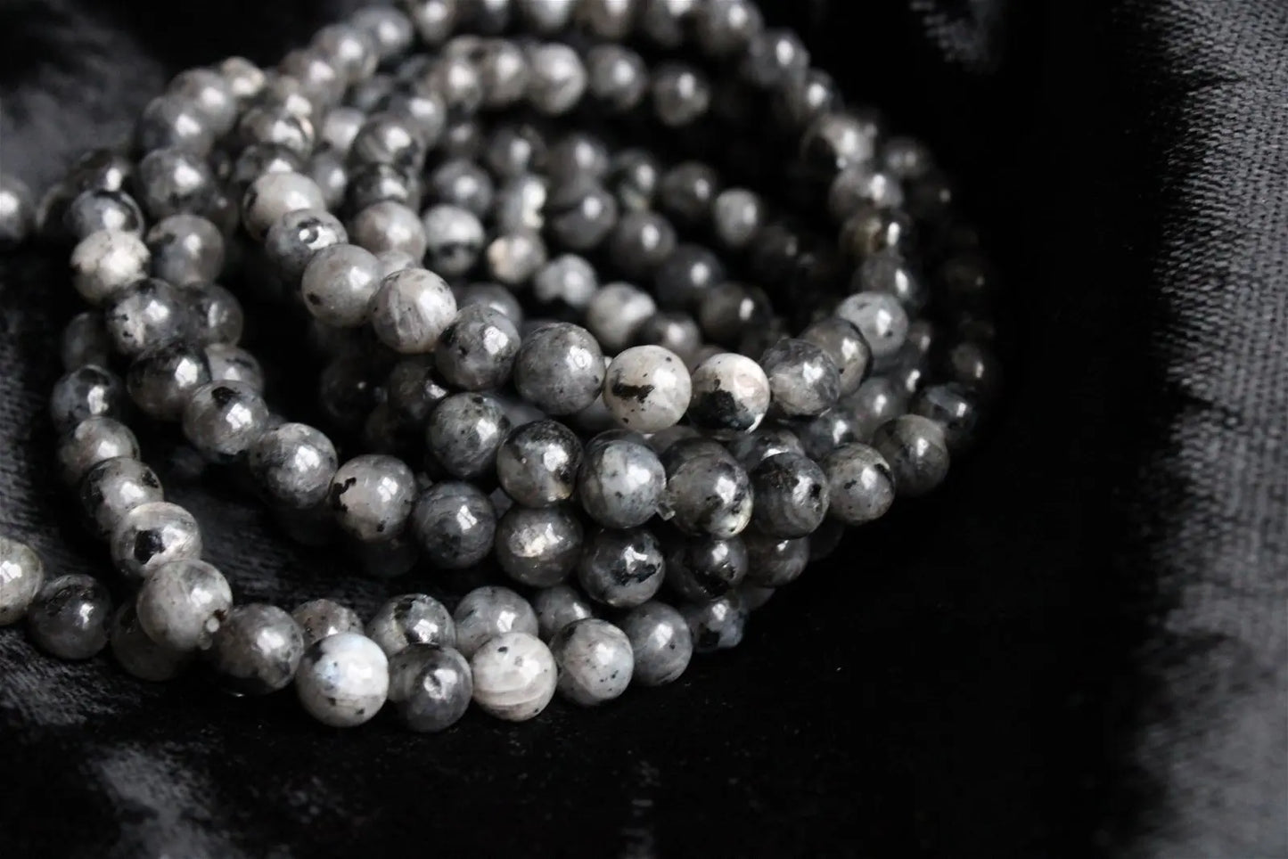 1 bracelet en larvikite poignet fin - Aurore Lune