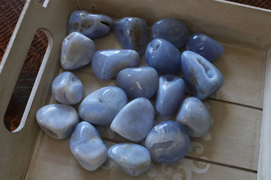 1 calcédoine bleue agate dentelle - Aurore Lune