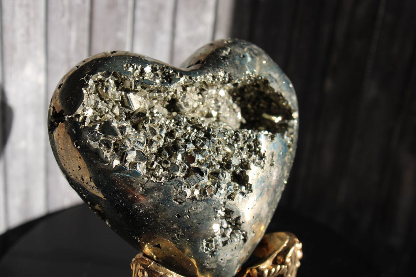 1 coeur en pyrite - SANS SOCLE "B" - Aurore Lune