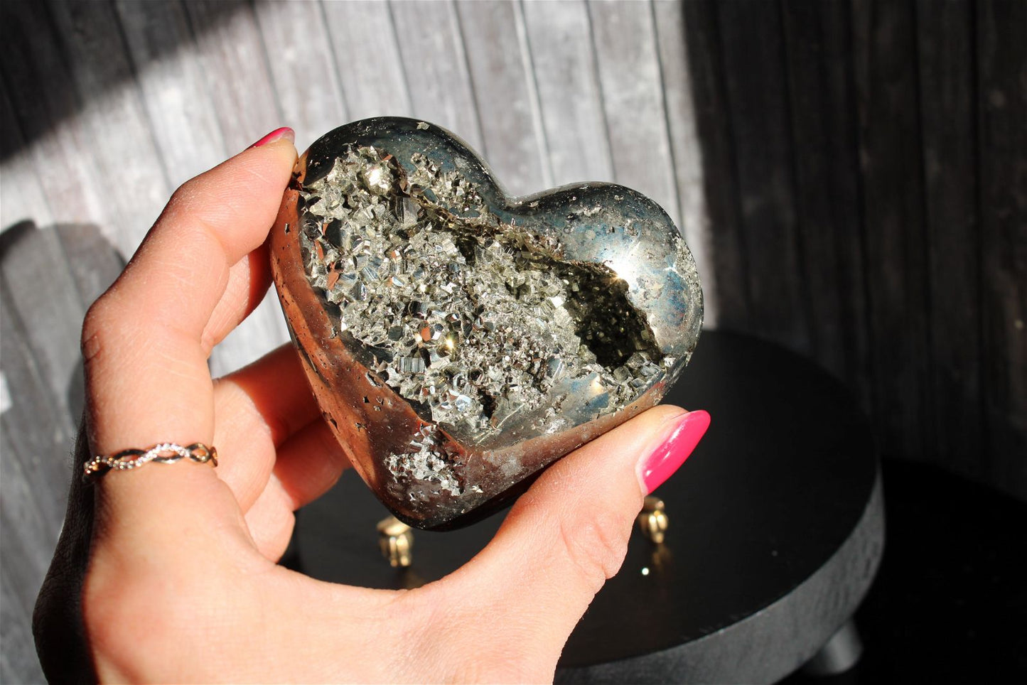 1 coeur en pyrite - SANS SOCLE "B" - Aurore Lune