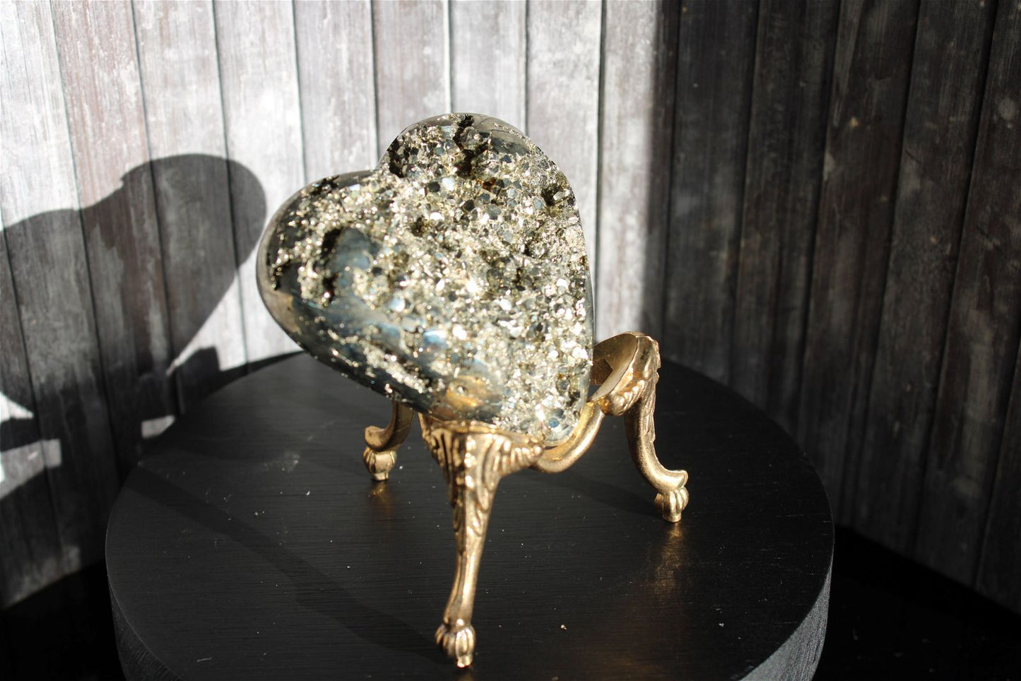 1 coeur en pyrite - SANS SOCLE "E" - Aurore Lune