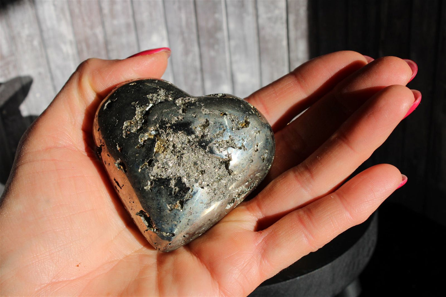 1 coeur en pyrite - SANS SOCLE "E" - Aurore Lune