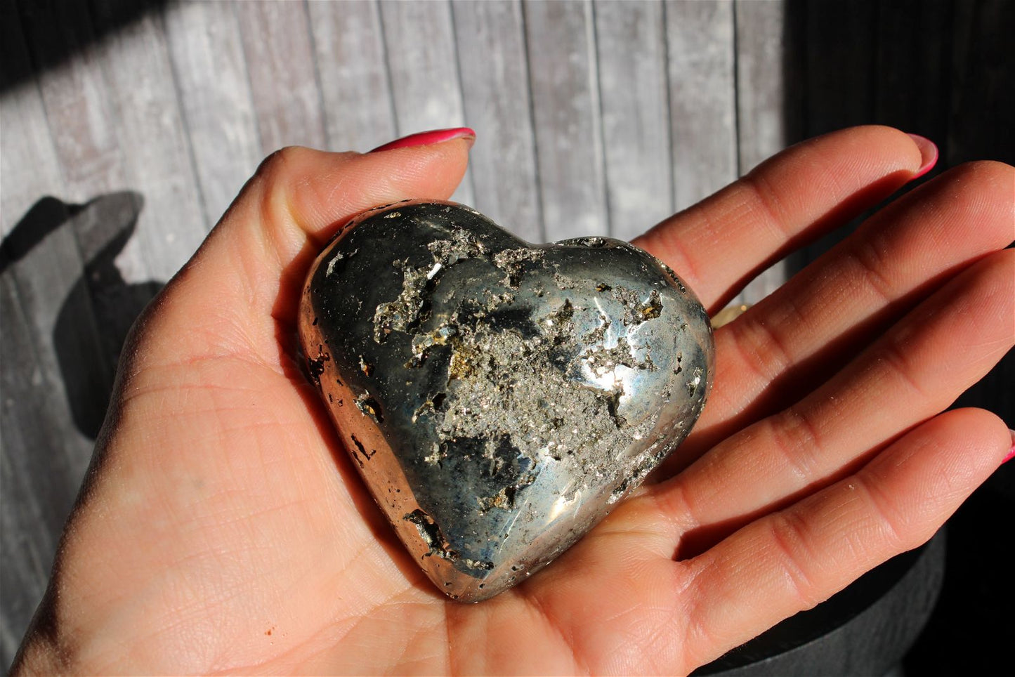 1 coeur en pyrite - SANS SOCLE "E" - Aurore Lune