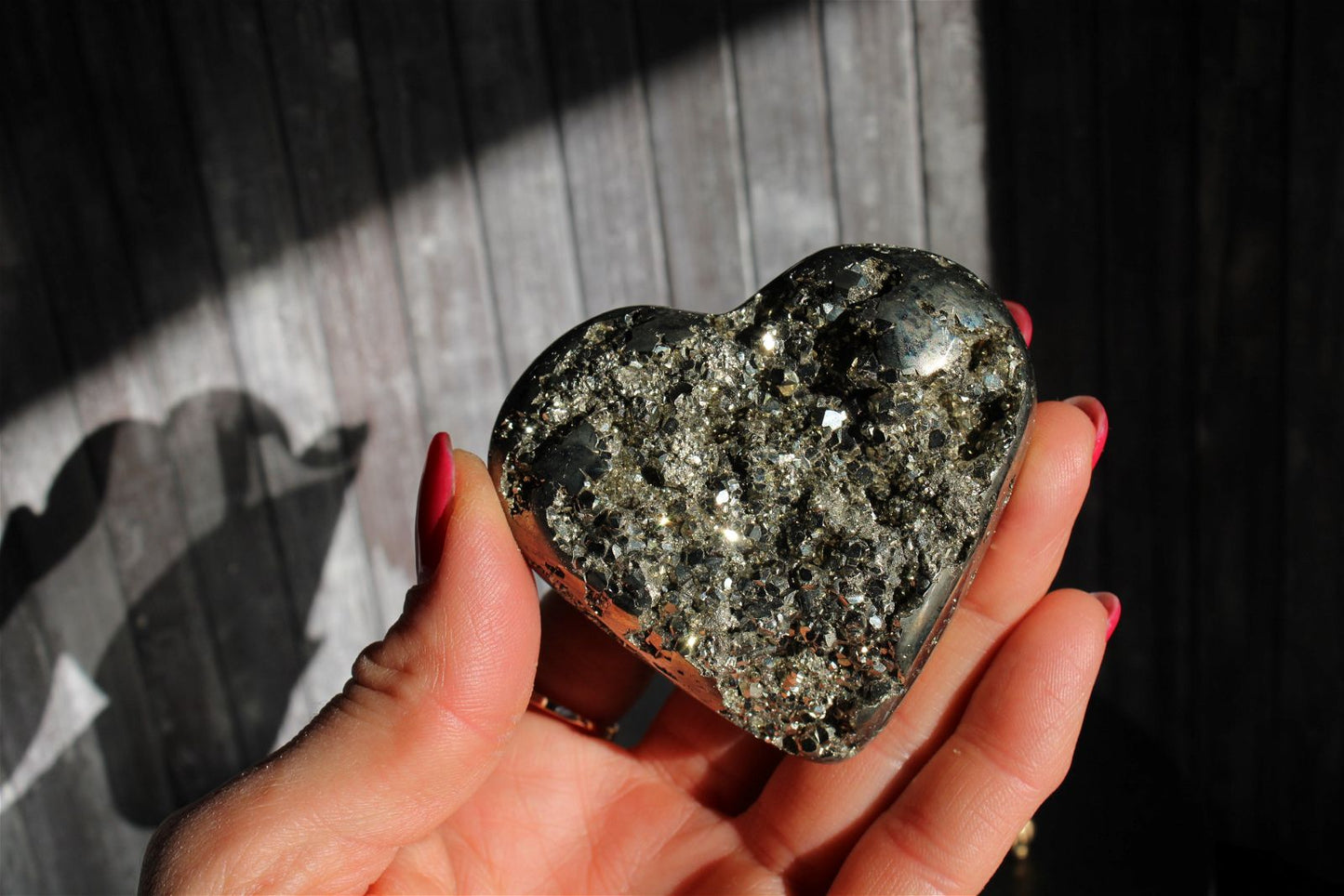 1 coeur en pyrite - SANS SOCLE "E" - Aurore Lune