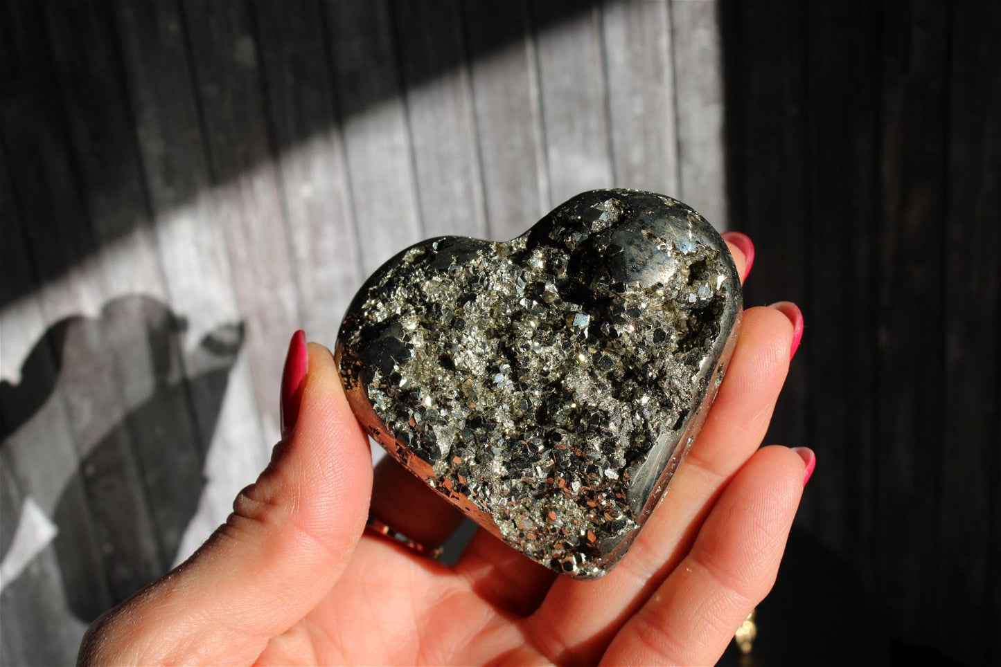 1 coeur en pyrite - SANS SOCLE "E" - Aurore Lune