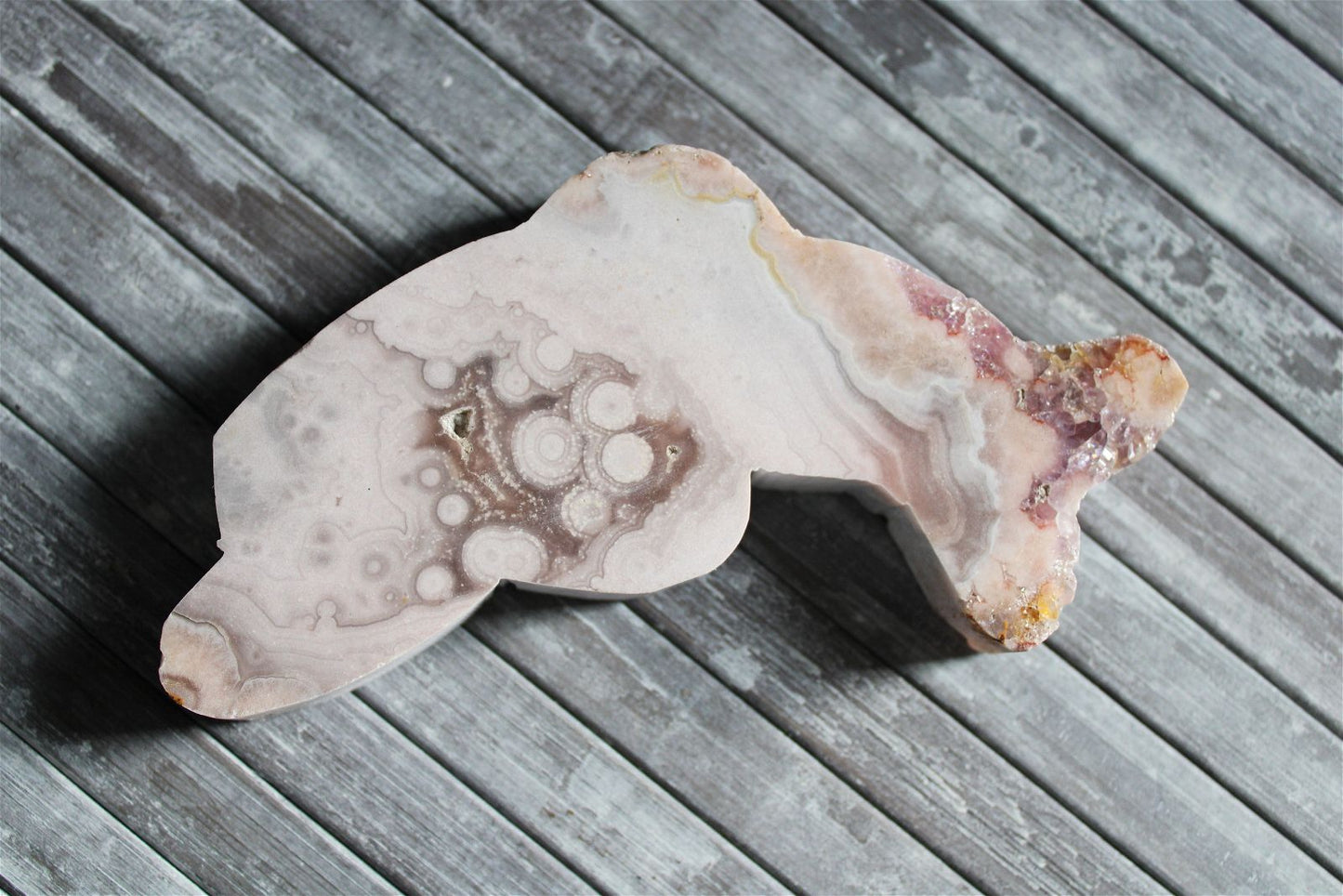 1 dauphin en améthyste rose - Aurore Lune