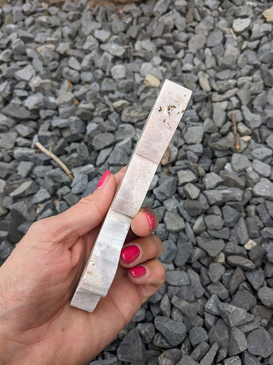 1 dauphin en améthyste rose - Aurore Lune