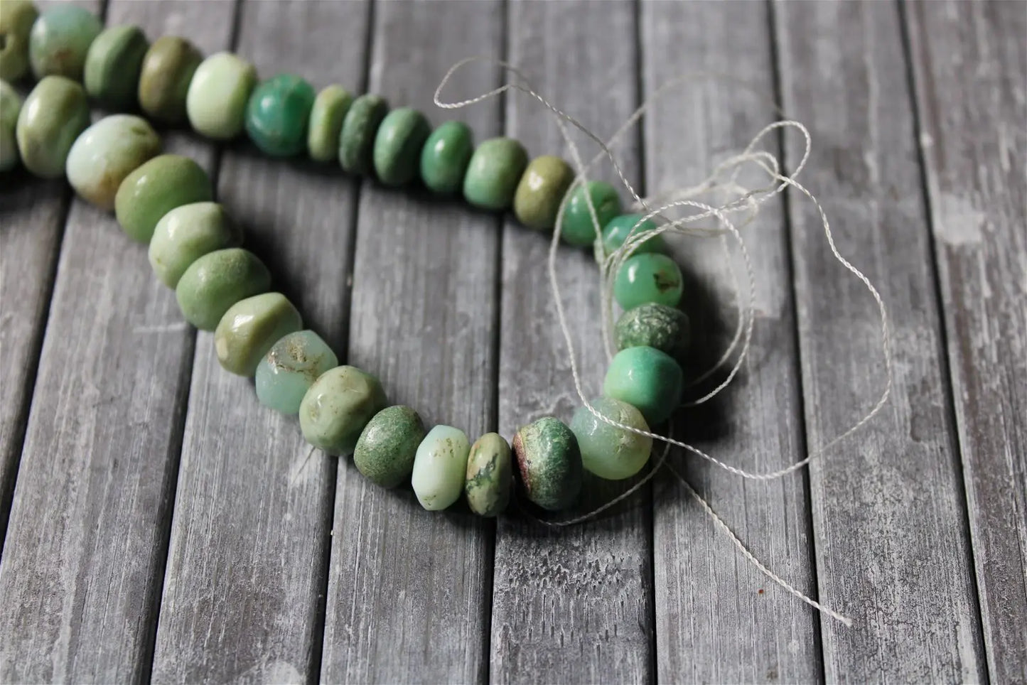 1 fil de perles en chrysoprase photo contractuelle - Aurore Lune