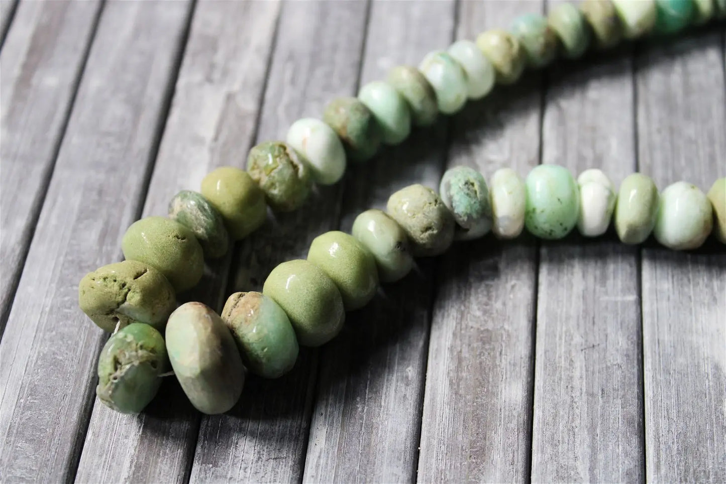 1 fil de perles en chrysoprase photo contractuelle - Aurore Lune