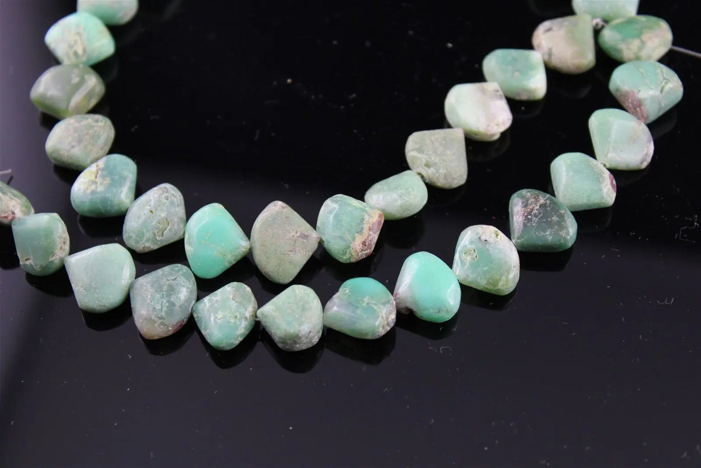 1 fil de perles en chrysoprase photo contractuelle - Aurore Lune