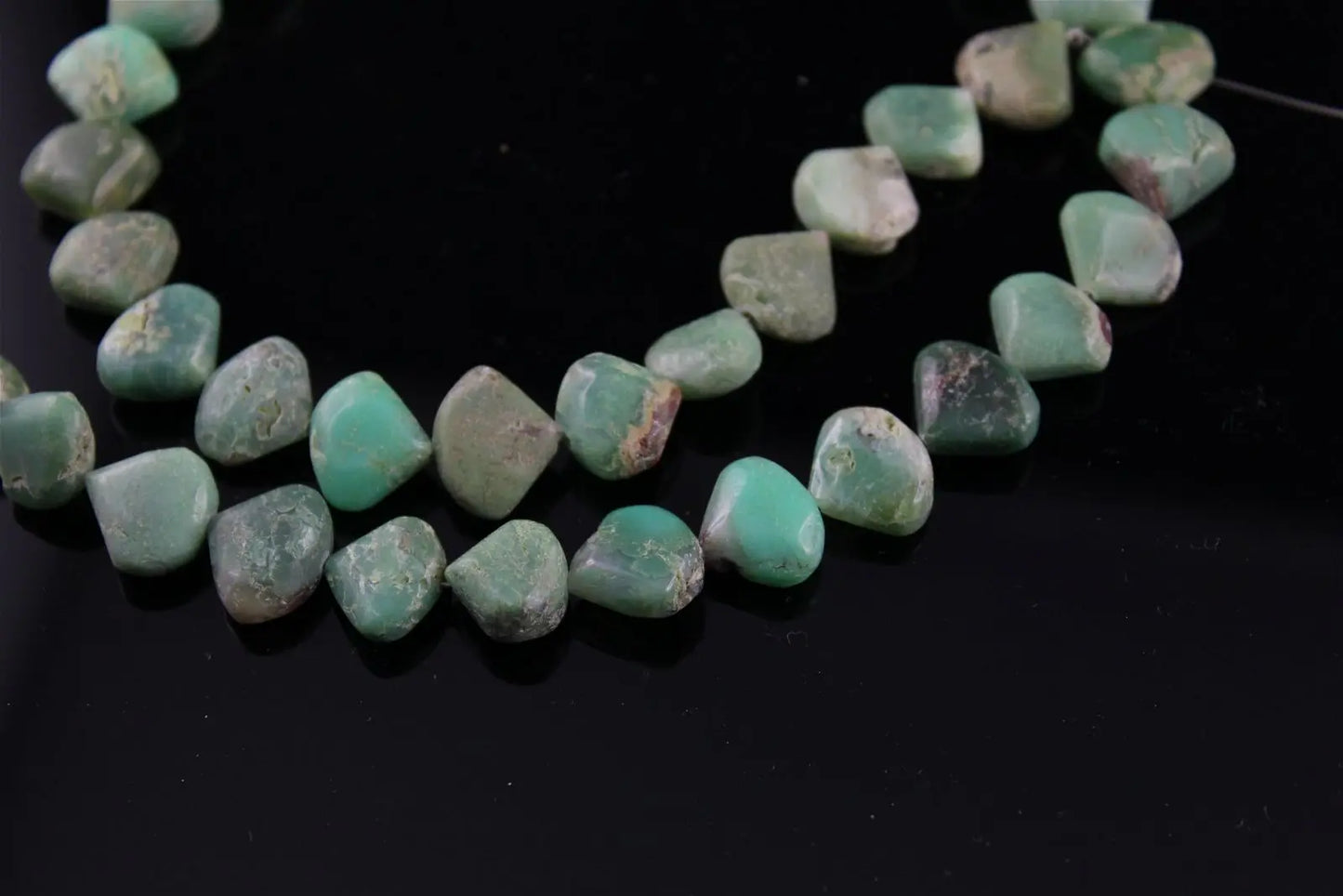1 fil de perles en chrysoprase photo contractuelle - Aurore Lune