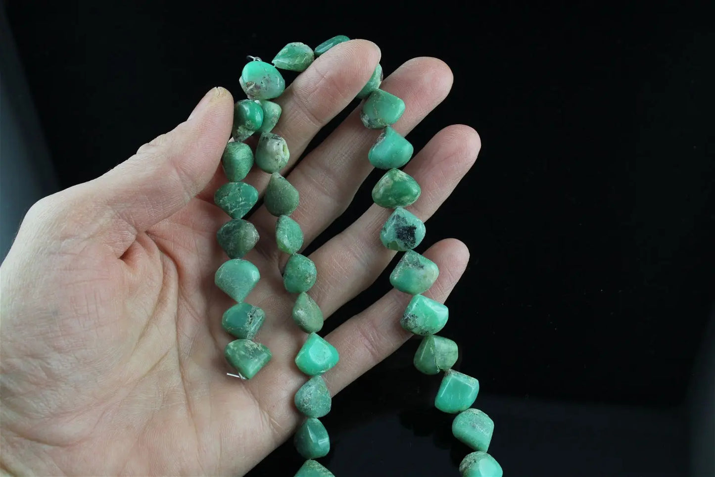 1 fil de perles en chrysoprase photo contractuelle - Aurore Lune