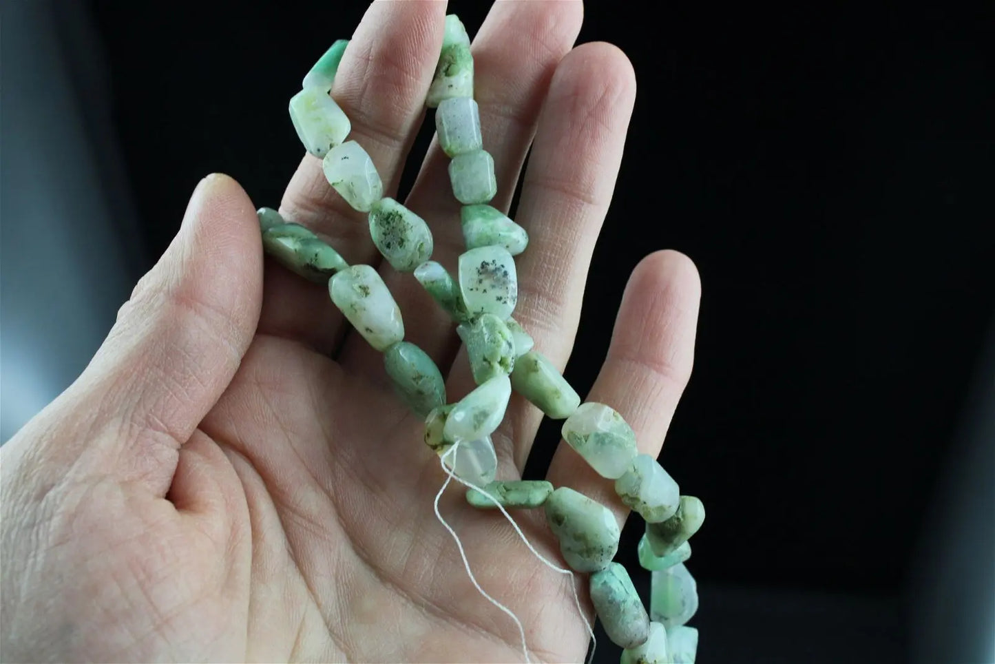 1 fil de perles en chrysoprase photo contractuelle - Aurore Lune