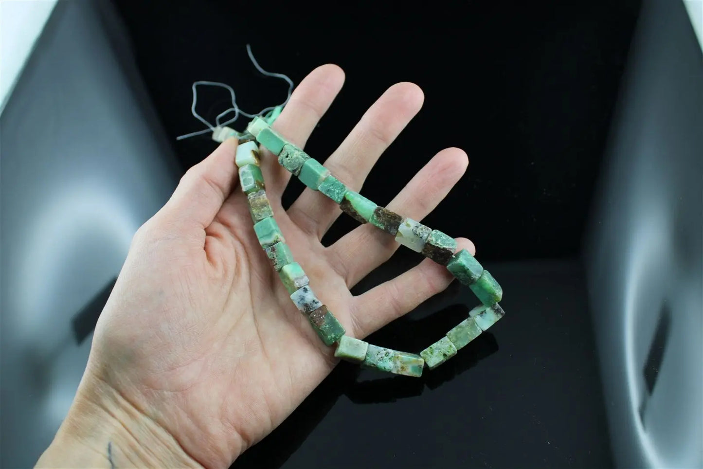 1 fil de perles en chrysoprase photo contractuelle - Aurore Lune