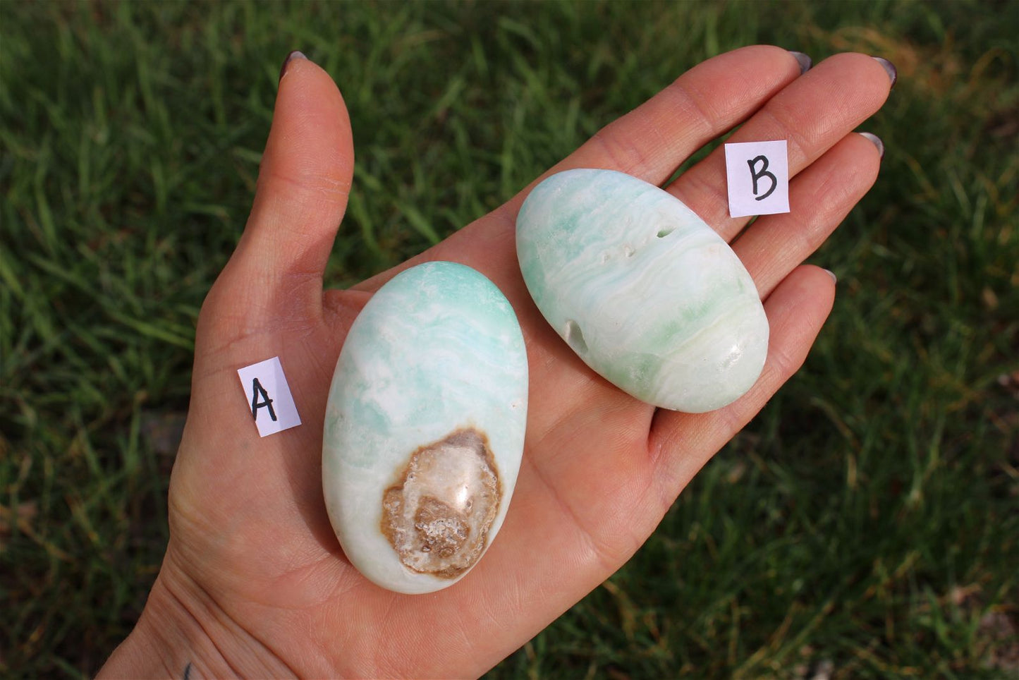 1 galet calcite des Caraïbes au choix - Aurore Lune