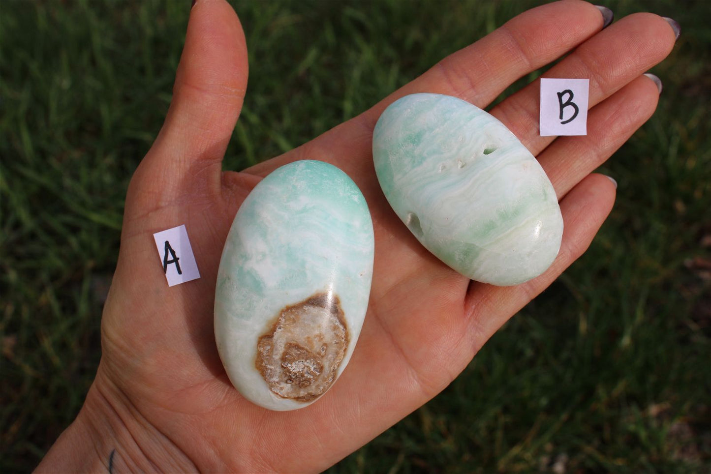 1 galet calcite des Caraïbes au choix - Aurore Lune