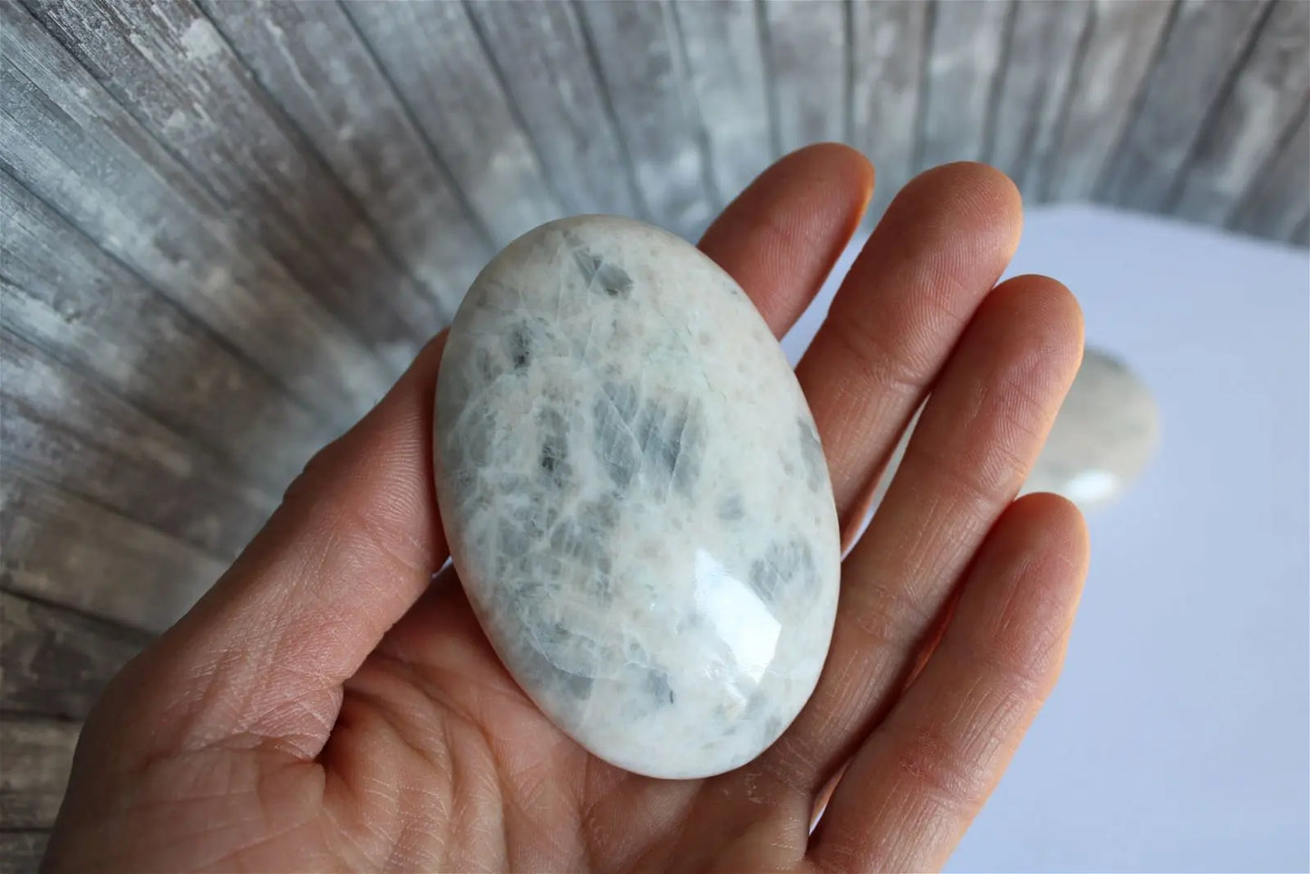 1 galet de "quartz lunaire" - feldspath - Aurore Lune