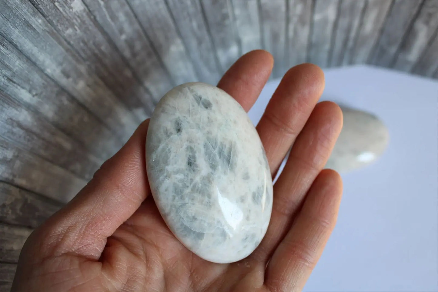 1 galet de "quartz lunaire" - feldspath - Aurore Lune