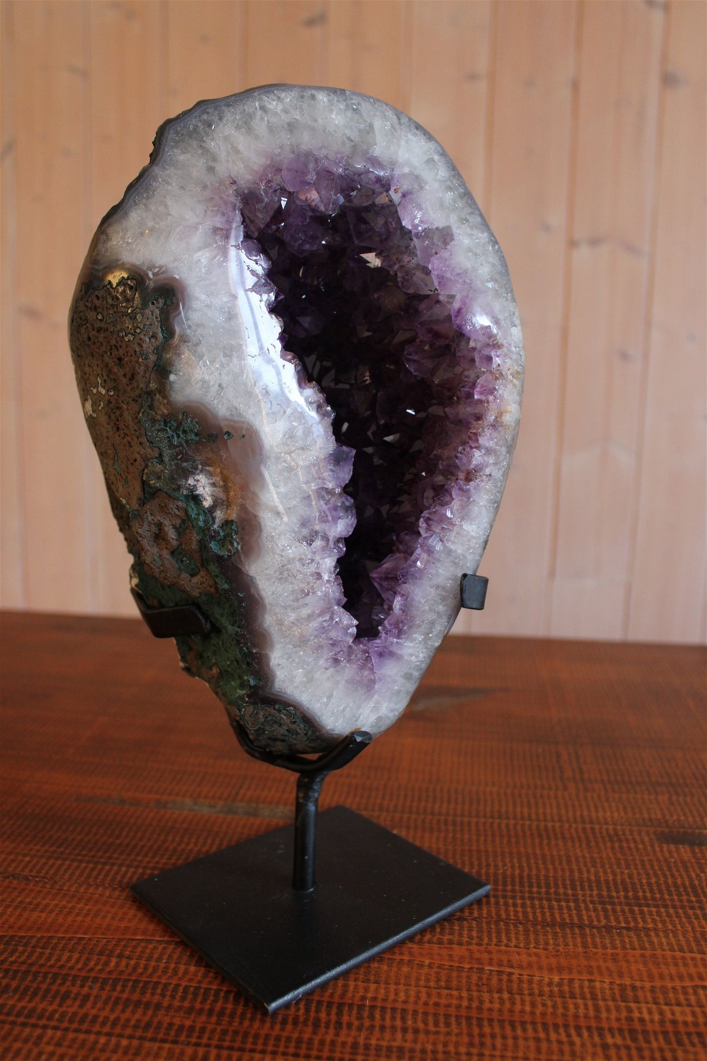 1 géode améthyste sur socle +5kg - Aurore Lune