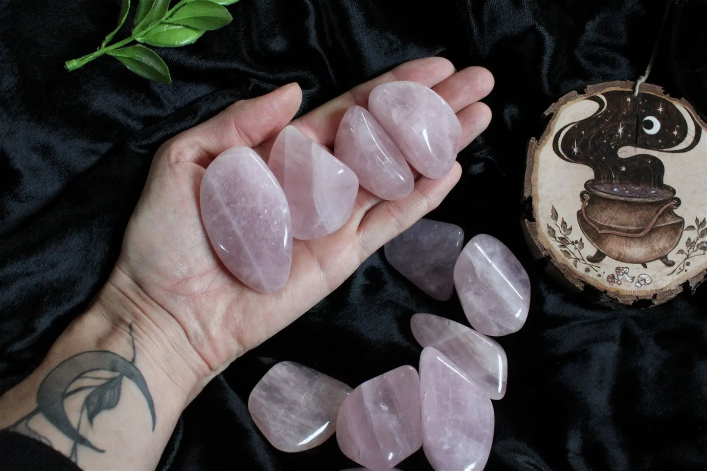 1 grosse pierre roulée en quartz rose - Aurore Lune