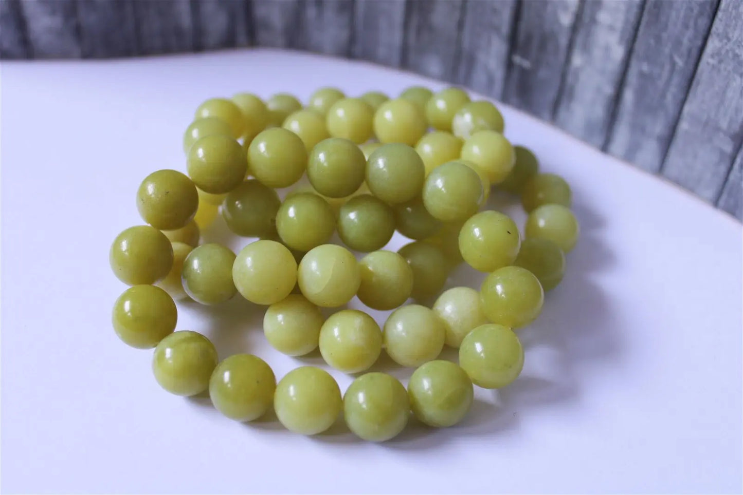 1 joli Bracelet de serpentine ou new jade 11 mm - Aurore Lune