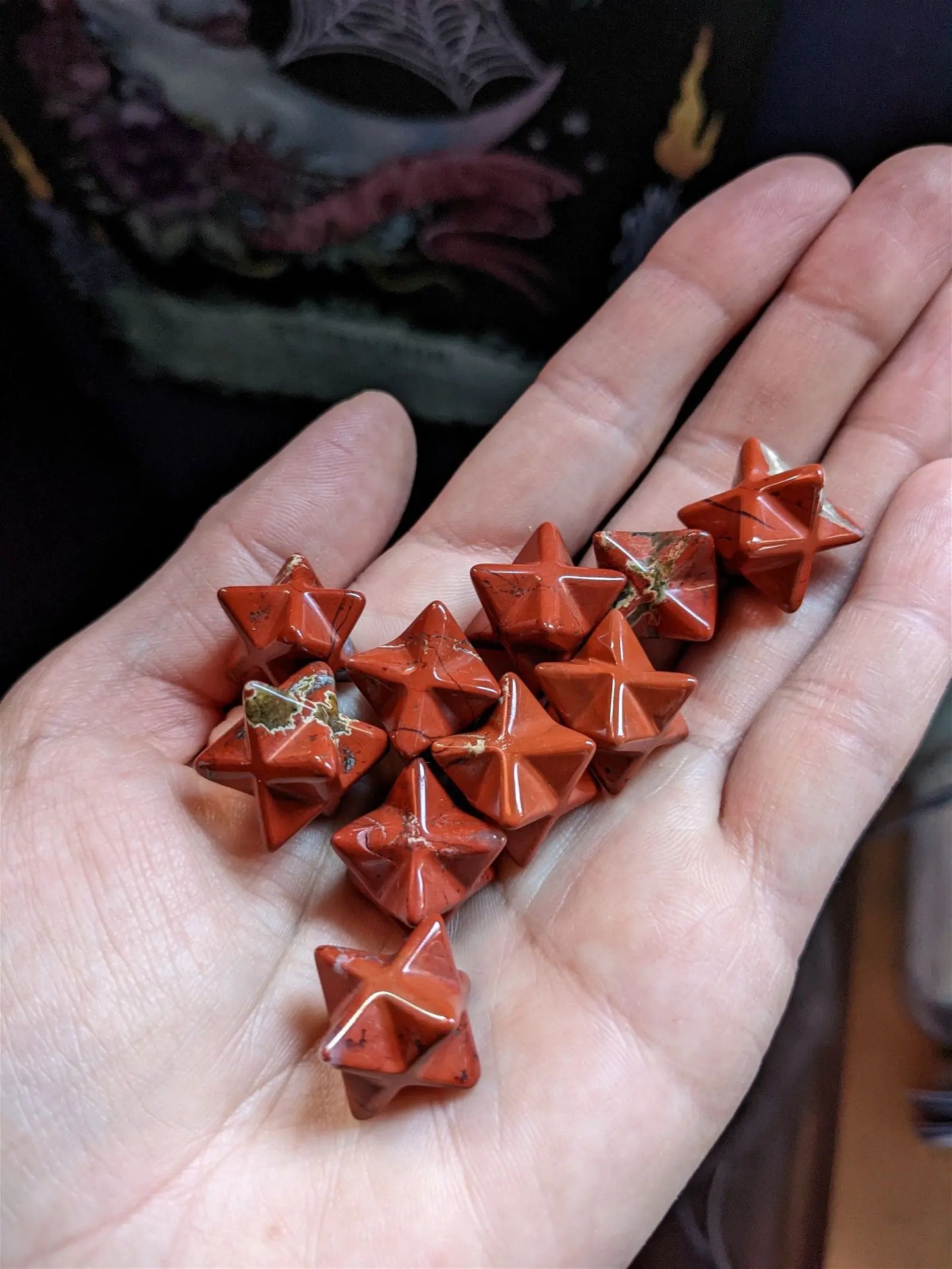 1 merkaba en jaspe rouge géomètrie sacrée - Aurore Lune
