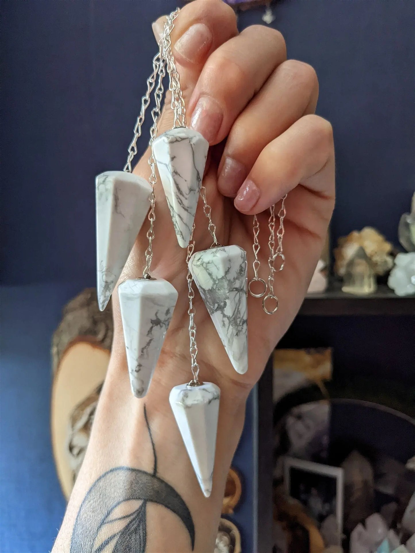 1 pendule en howlite - Aurore Lune